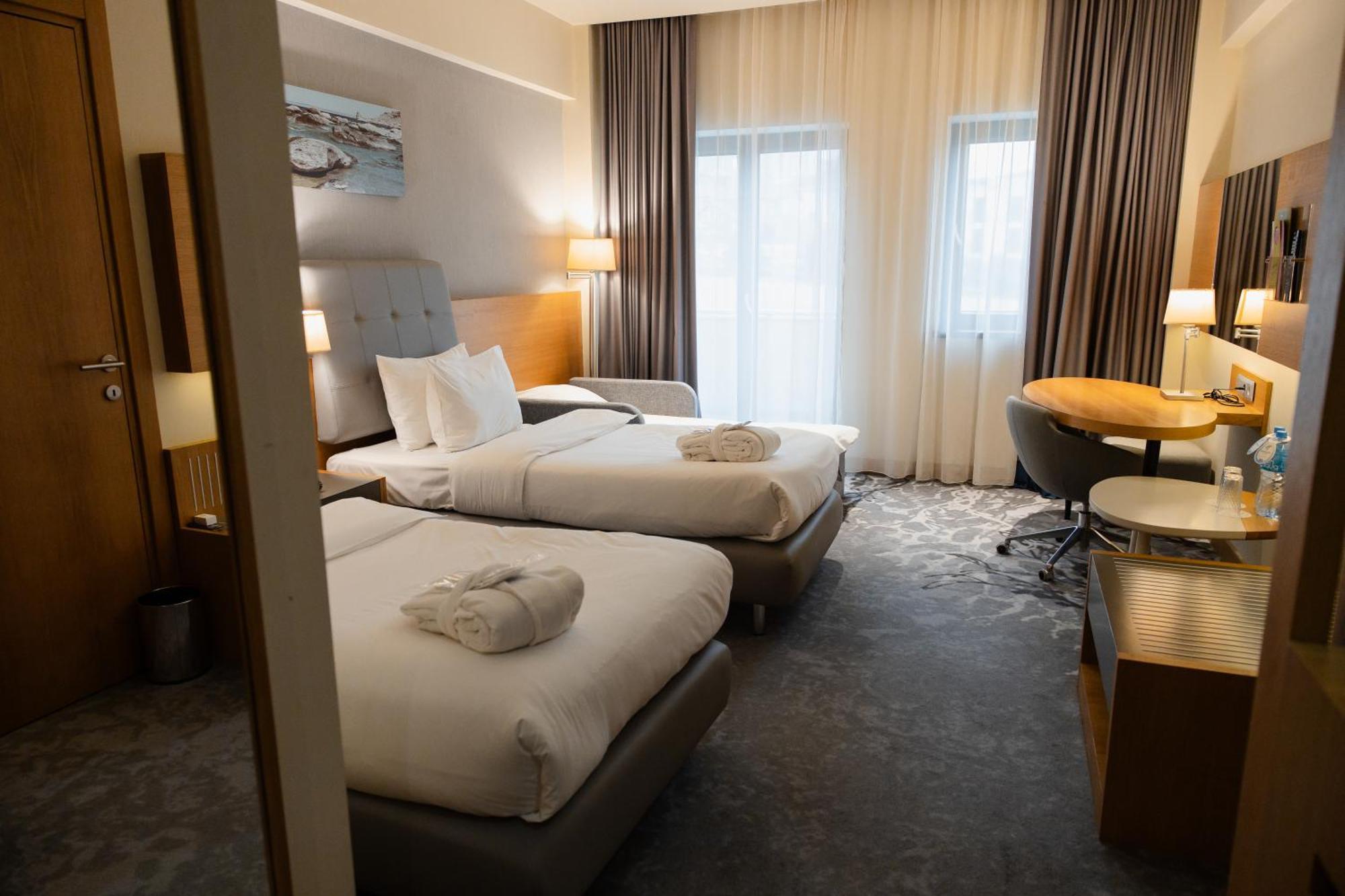 Holiday Inn - Aktau - Seaside By Ihg Exterior photo