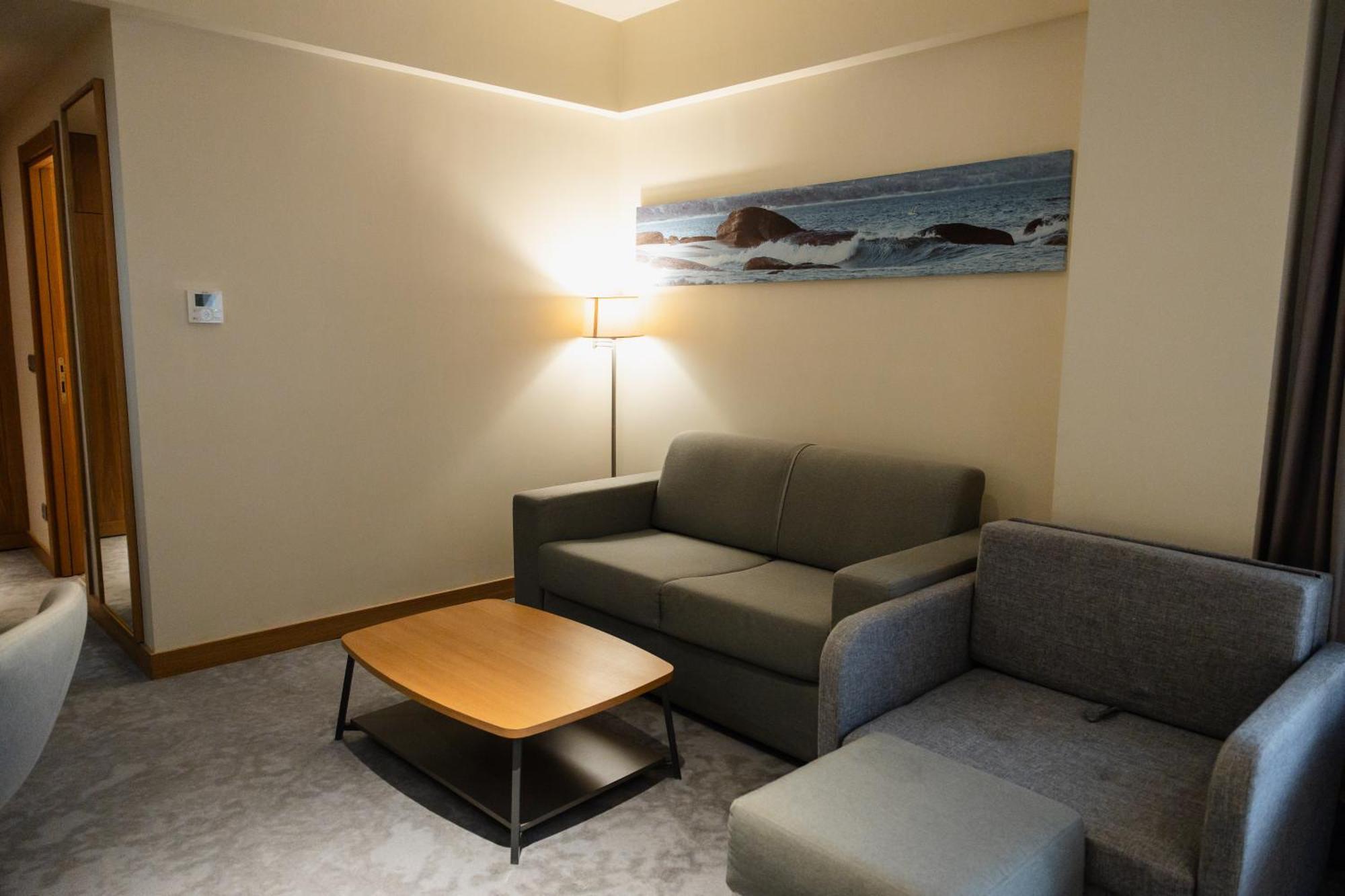 Holiday Inn - Aktau - Seaside By Ihg Exterior photo